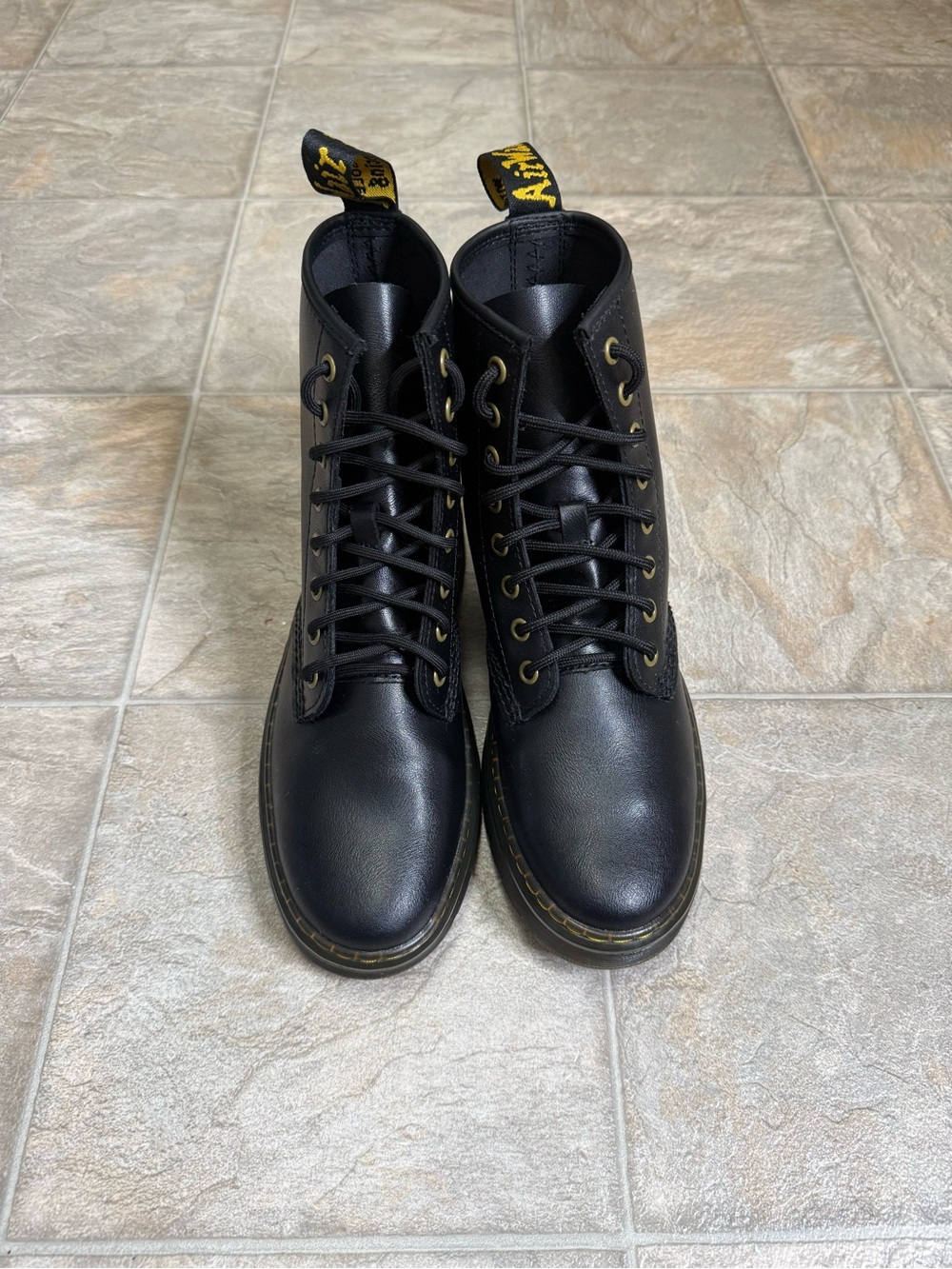 Dr. Martens Zavala Combat Boot Women’s Shoe Size 8 Black Air Wair NWOT